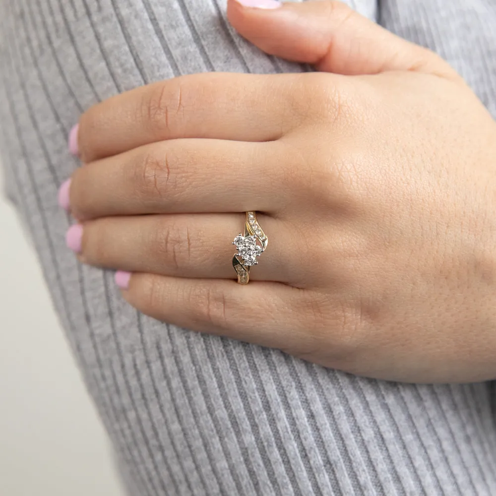 9ct Yellow Gold Diamond Enticing Ring