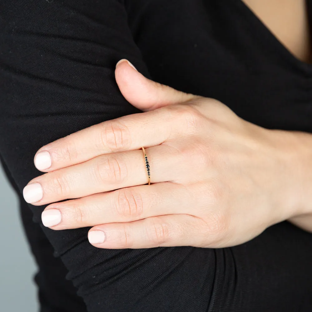 9ct Yellow Gold Graduating Natural Sapphire Ring