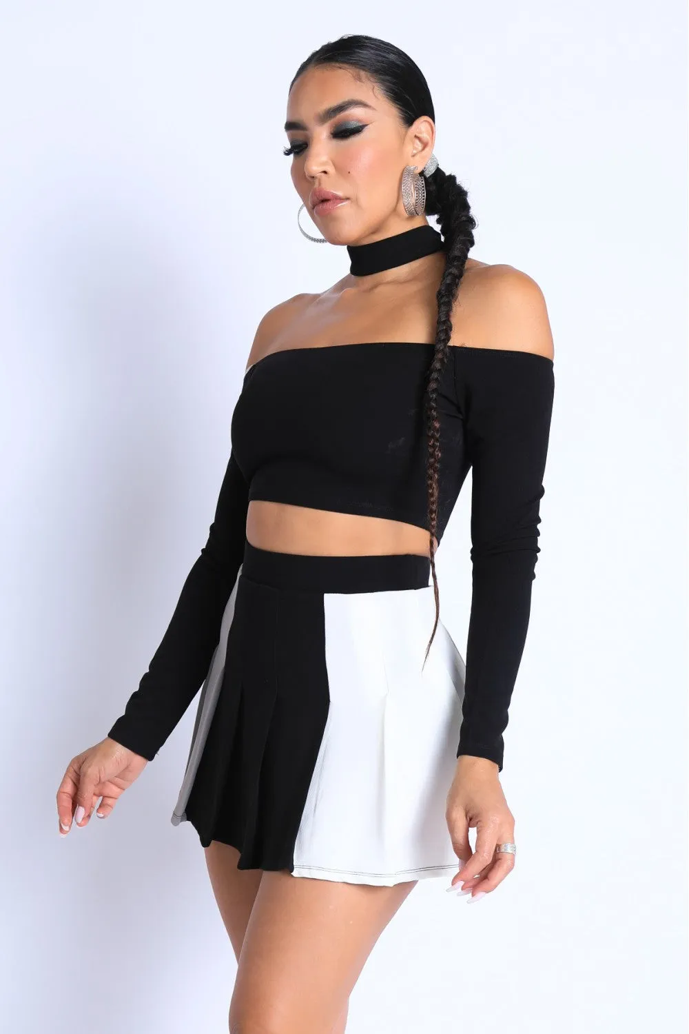 Choker Off-shoulder Top and Pleated Skirt Set