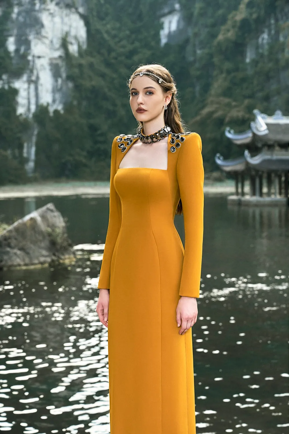 Choker Shoulder Stone Embellished Dress