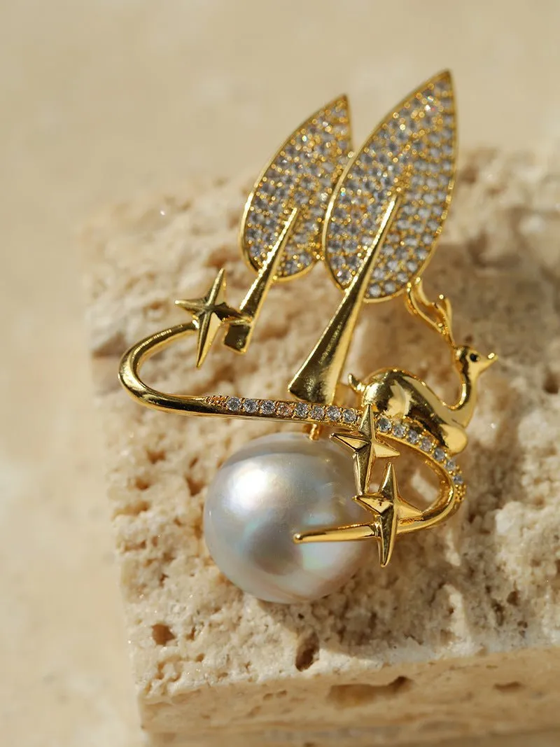 Christmas Deer Seawater Mapei Pearl Brooch