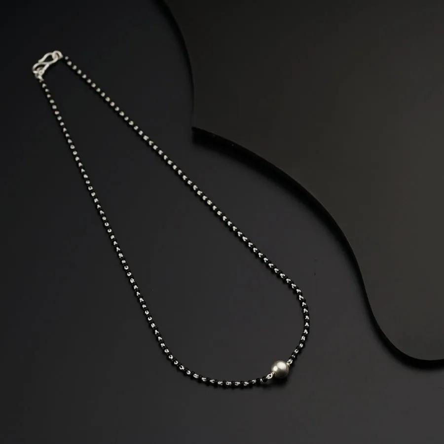 Classic Sarmanee Mangalsutra One Bead