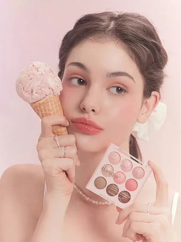 DASIQUE Shadow Palette & Nail Set (-2 colors)