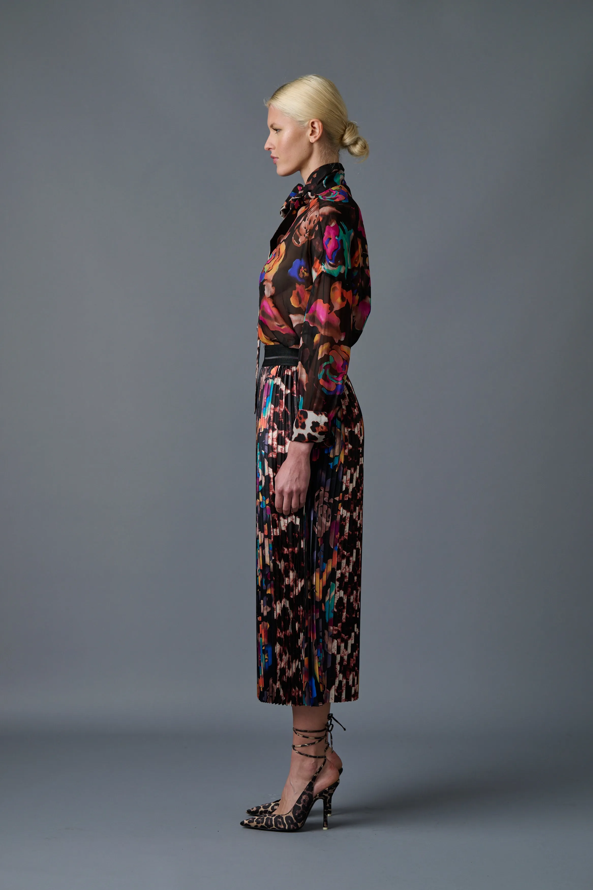 Electric Garden Tie Blouse