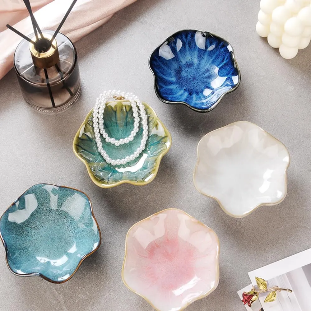 Lotus Leaf Shape Ring Holder Dish, Small Key Bowl, Ceramic Trinket Tray Jewelry Dish Organizing Necklace Earrings for Mom Friend Sister. All Jewelries Are NOT Included. Crystal Green.
