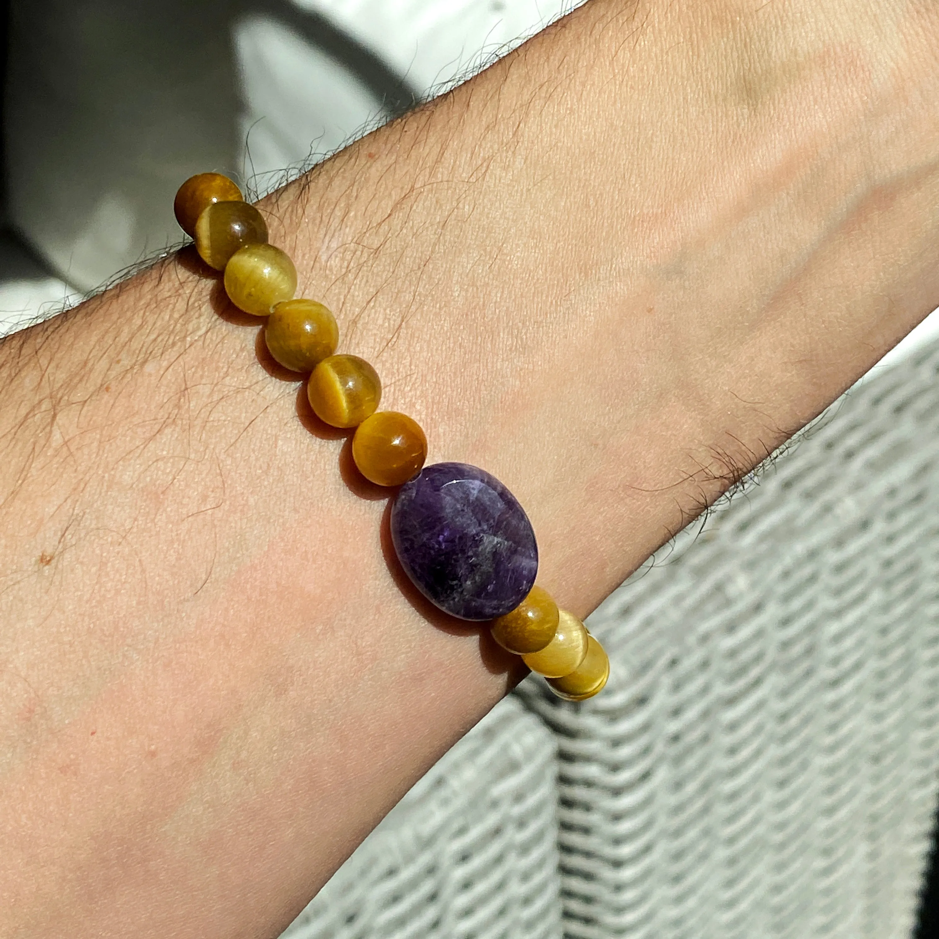 Men’s Golden TigerEye Gemstone Bracelet with Amethyst and Purple Skull stretch bracelet