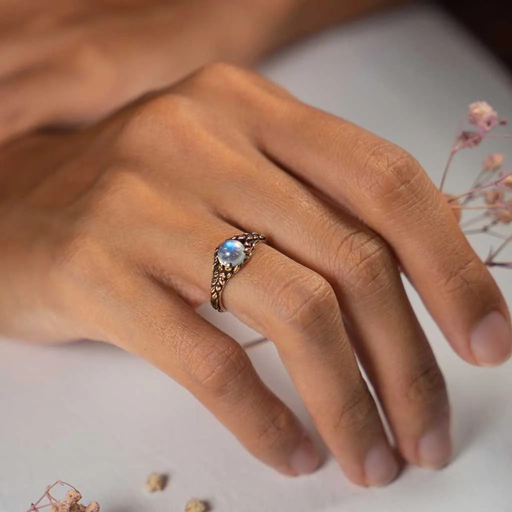 MOONSTONE RING GAO | 14K BLACK GOLD & RAINBOW MOONSTONE