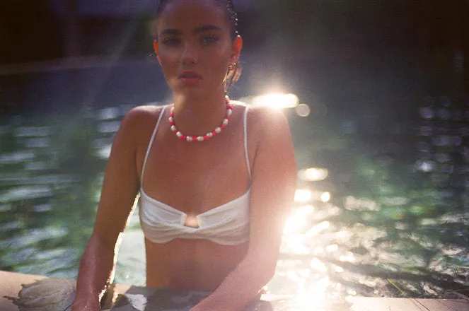 PINK ME UP PEARL CHOKER