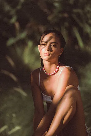 PINK ME UP PEARL CHOKER