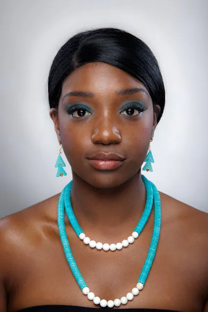 Turquoise Temptress Round