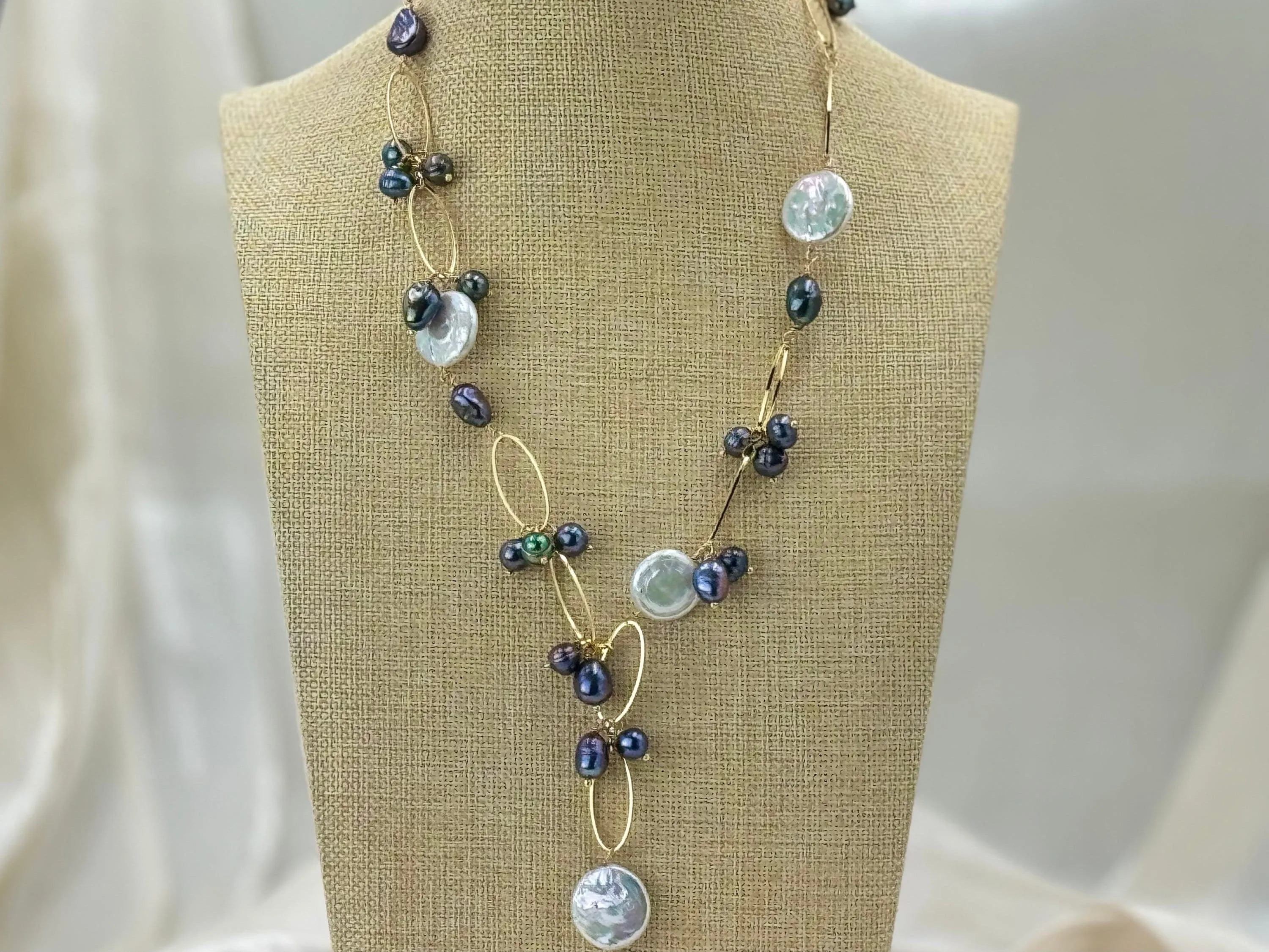 Vintage black pearl necklace